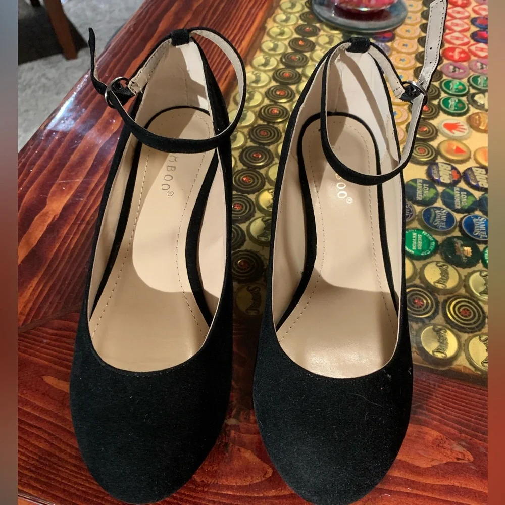 Bamboo wedged heels with ankle strap 6.5